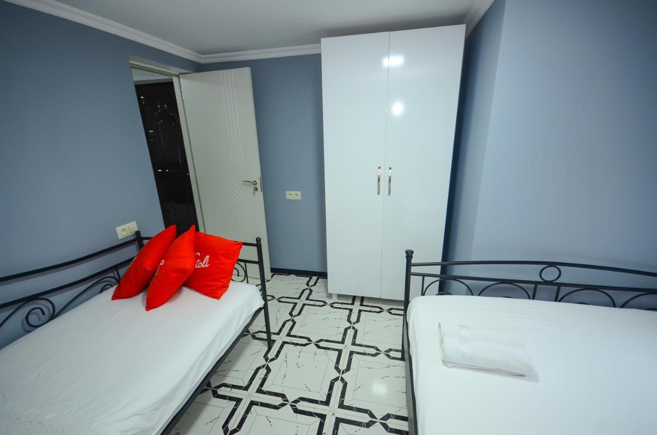 ApartHotel My Home Batoemi Buitenkant foto