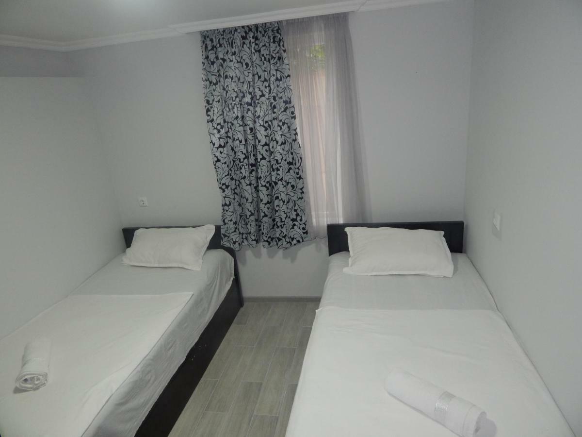 ApartHotel My Home Batoemi Buitenkant foto