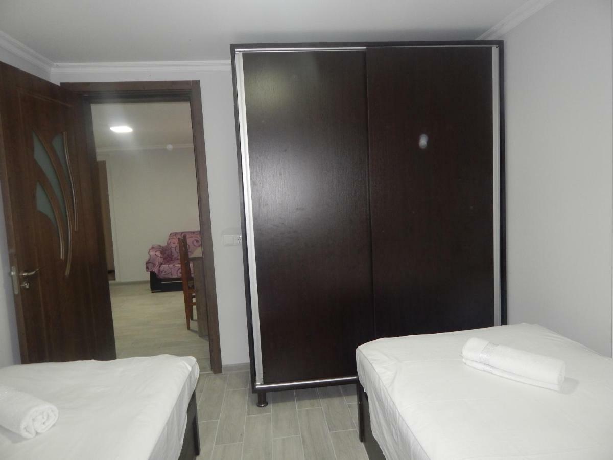 ApartHotel My Home Batoemi Buitenkant foto