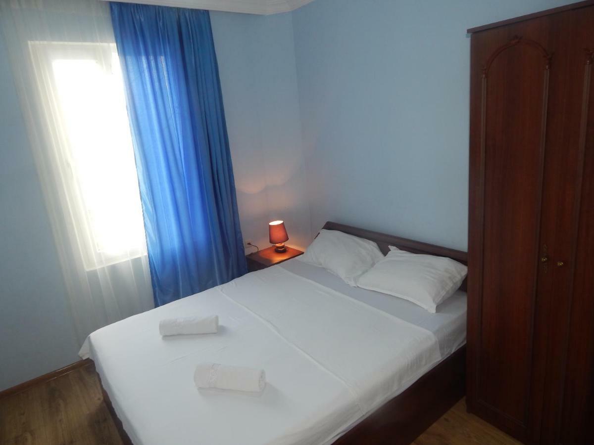 ApartHotel My Home Batoemi Buitenkant foto